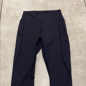 All the right places crop. Lululemon